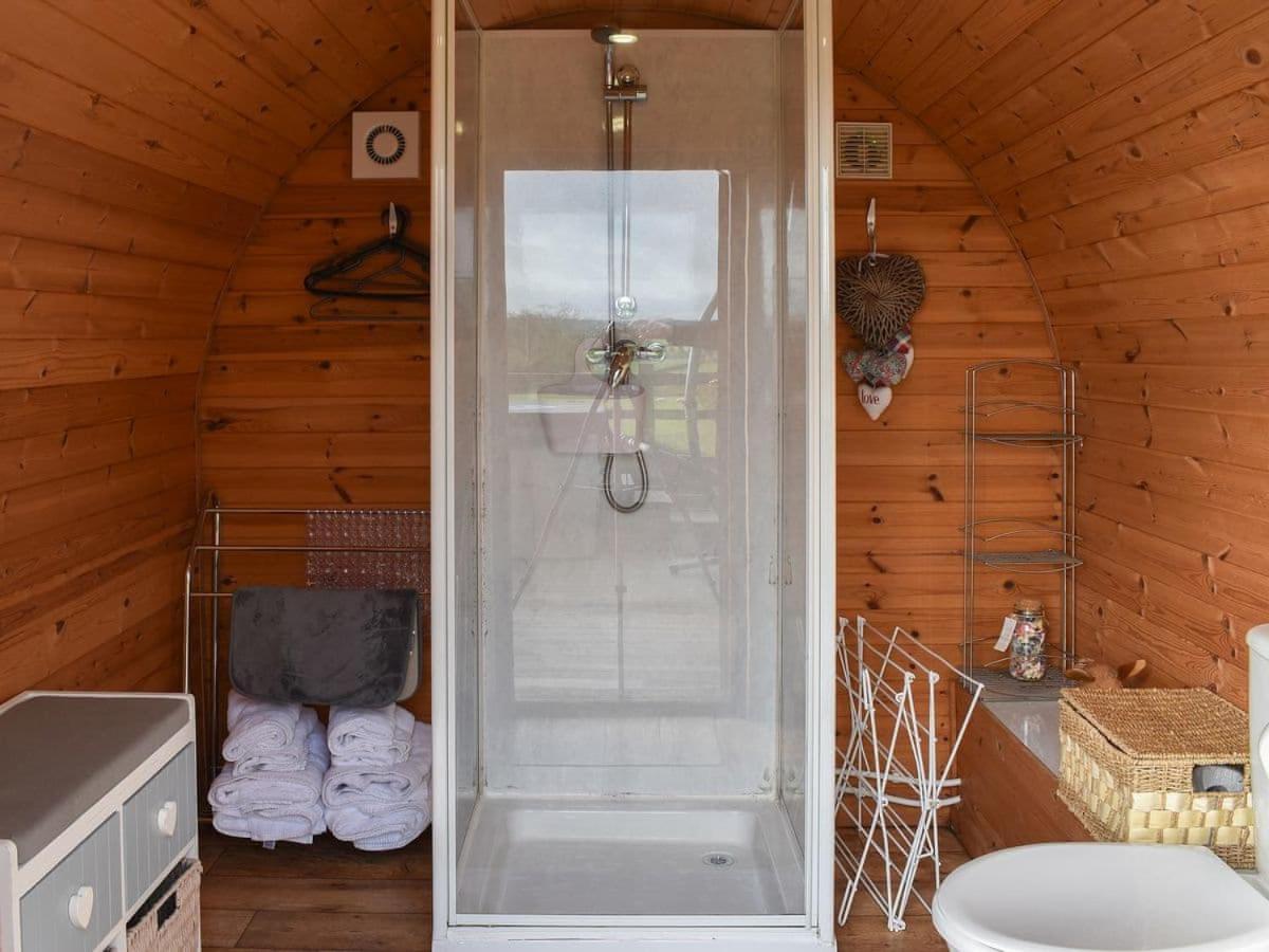 Rivendell Glamping Pods Hotel Holsworthy Ngoại thất bức ảnh